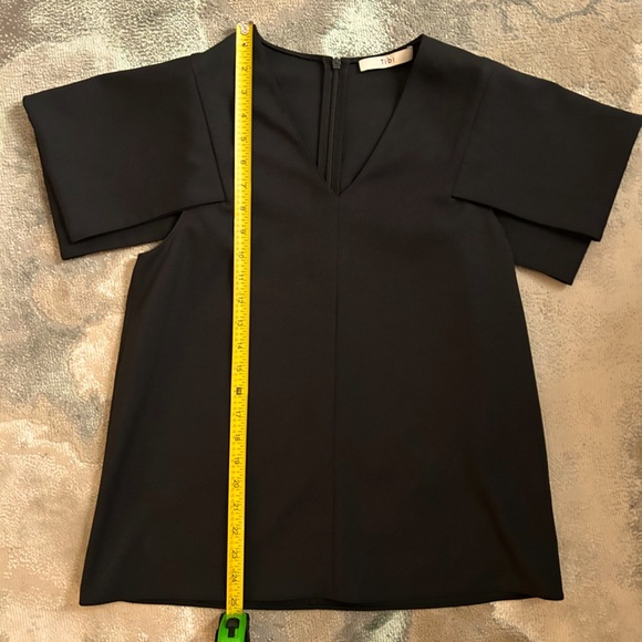 Black TIBI Short Shelve Blouse (Small) - Picture 4 of 8